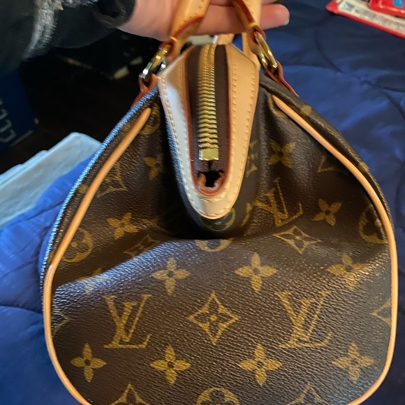 Authentic Louis Vuitton Tivoli PM - immaculate - Picture 9 of 14